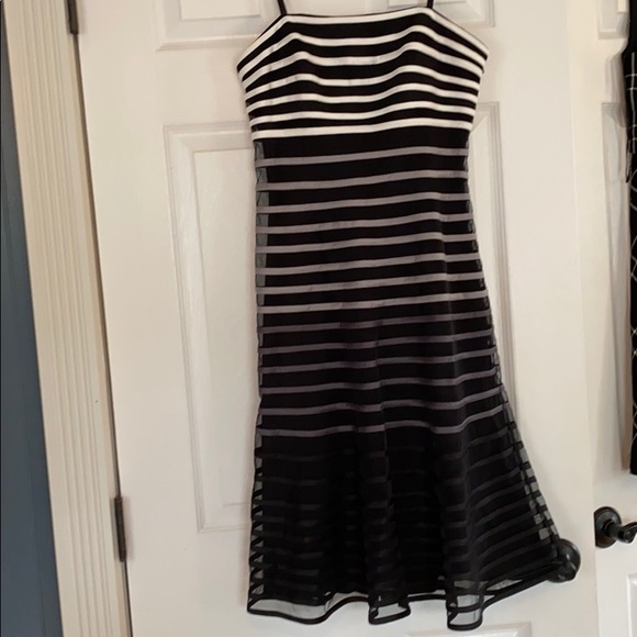 Black grey white White House black market dress - Picture 1 of 4